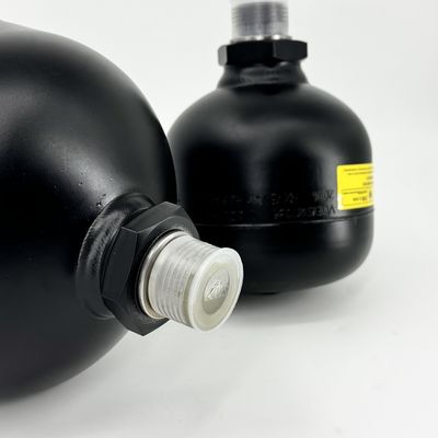 15187036 Akumulator 0,5L Wyposażony w ładowarkę Volvo L110H L180E