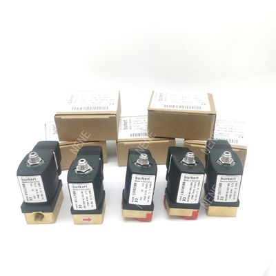 00125301 Zawór magnetyczny Burkert 6013 Typ G1/4 Inch 2/2 Normalnie zamknięty 3.0 Otwór przepływowy FKM Uszczelniony z miedzianego wału 24VDC 8W 0~6bar