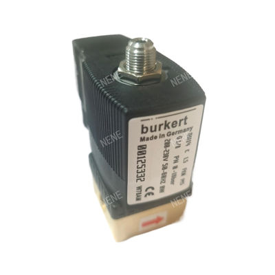 G1/4 Burkert Solenoid Valve 00125302 6013 Typ bezpośrednio działający 2/2 cali Normalnie zamknięty 3.0 otwór przepływowy FKM Zamknięte miedziane zawory 24VAC 8W 0~10bar