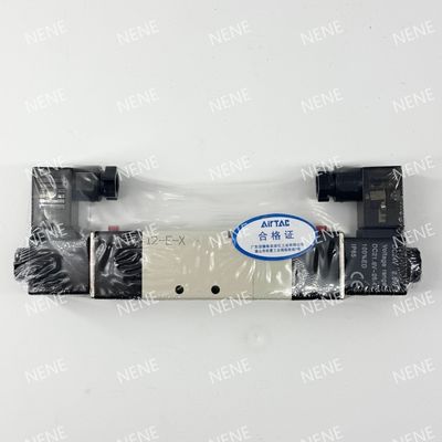 4V230C-08 Zawór elektromagnetyczny AIRTAC dla płynu precyzyjnego Regulamin 5 pozycja portu 3