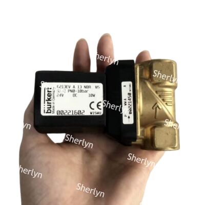 1,5 W o bardzo małej mocy G1 1/4″ 25 mm FKM, uszczelniony mosiężny zawór elektromagnetyczny Burkert 00221888 24 V DC 2/2 NC 0-120°C ze wspomaganiem