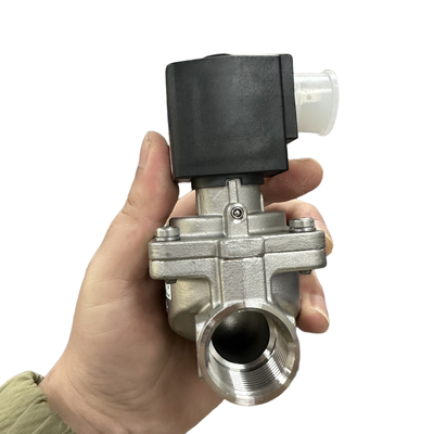 G1 G1 1/4 Węzeł kobiecy Burkert 6281 Moduł zaworu magnetycznego 2/2 NC 25.0 Rozmiar otworu Wbudowana kontrolka ręczna Konstrukcja ze stali nierdzewnej FKM Szczelność DC24V/AC220V 00323979 00323980 00323982 00323984