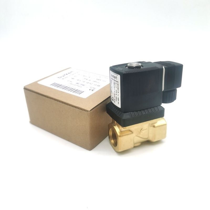 AC220V 00126219 Zawór magnetyczny Burkert AC220V 6014 C Zazwyczaj zamknięty G1/8 1,5 Otwór przepływowy 8W Korpus zaworu ze stali nierdzewnej 0~16bar