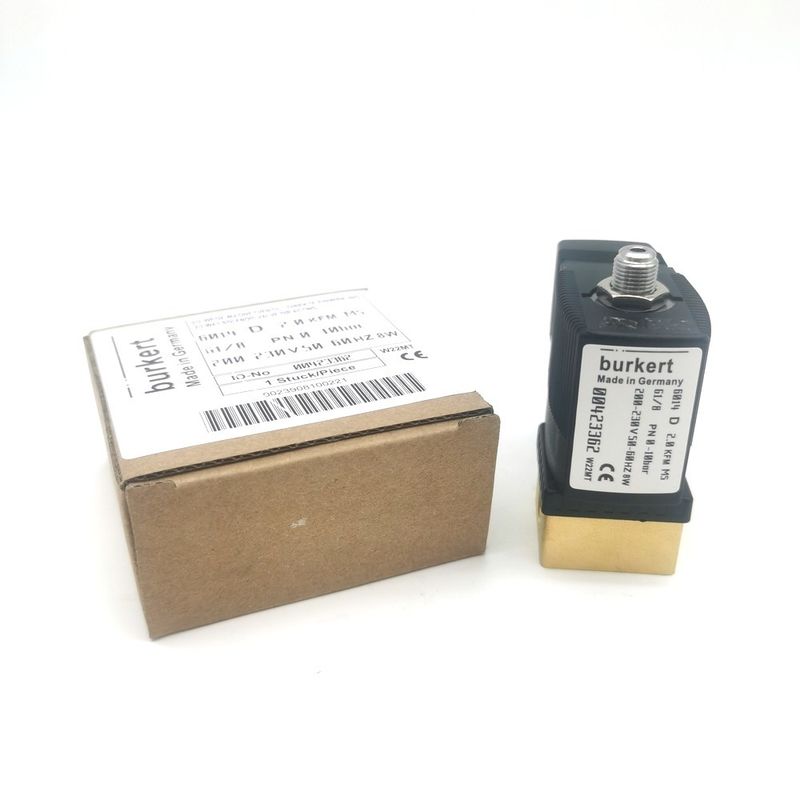 2/2 Normalnie otwarty 00295651 Burkert Zawór słonowy 20 otworów przepływowych FKM (Fluorgumber) Zamknięte ciało zaworu miedzianego AC220V 8W 1-25bar
