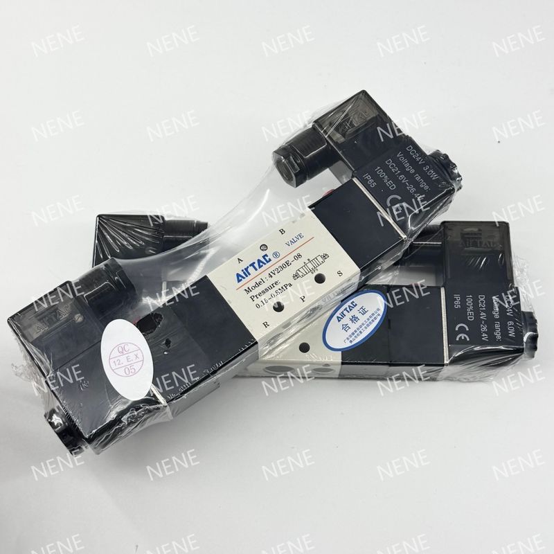 Zawór magnetyczny 4V330C-08 AIRTAC dla powietrza 0,15 do 0,8 MPa